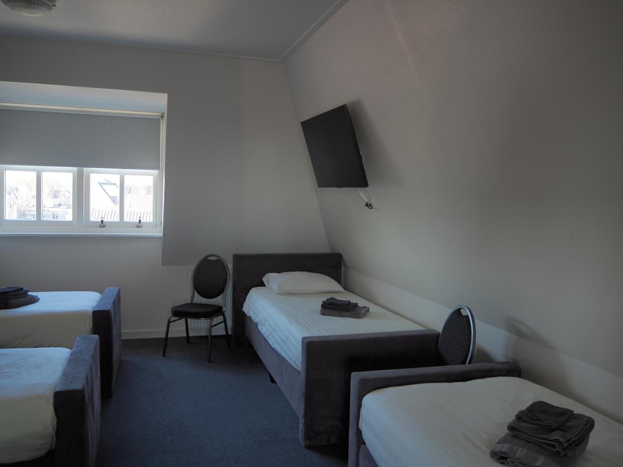 Hotel de Harmonie Sexbierum Extérieur photo