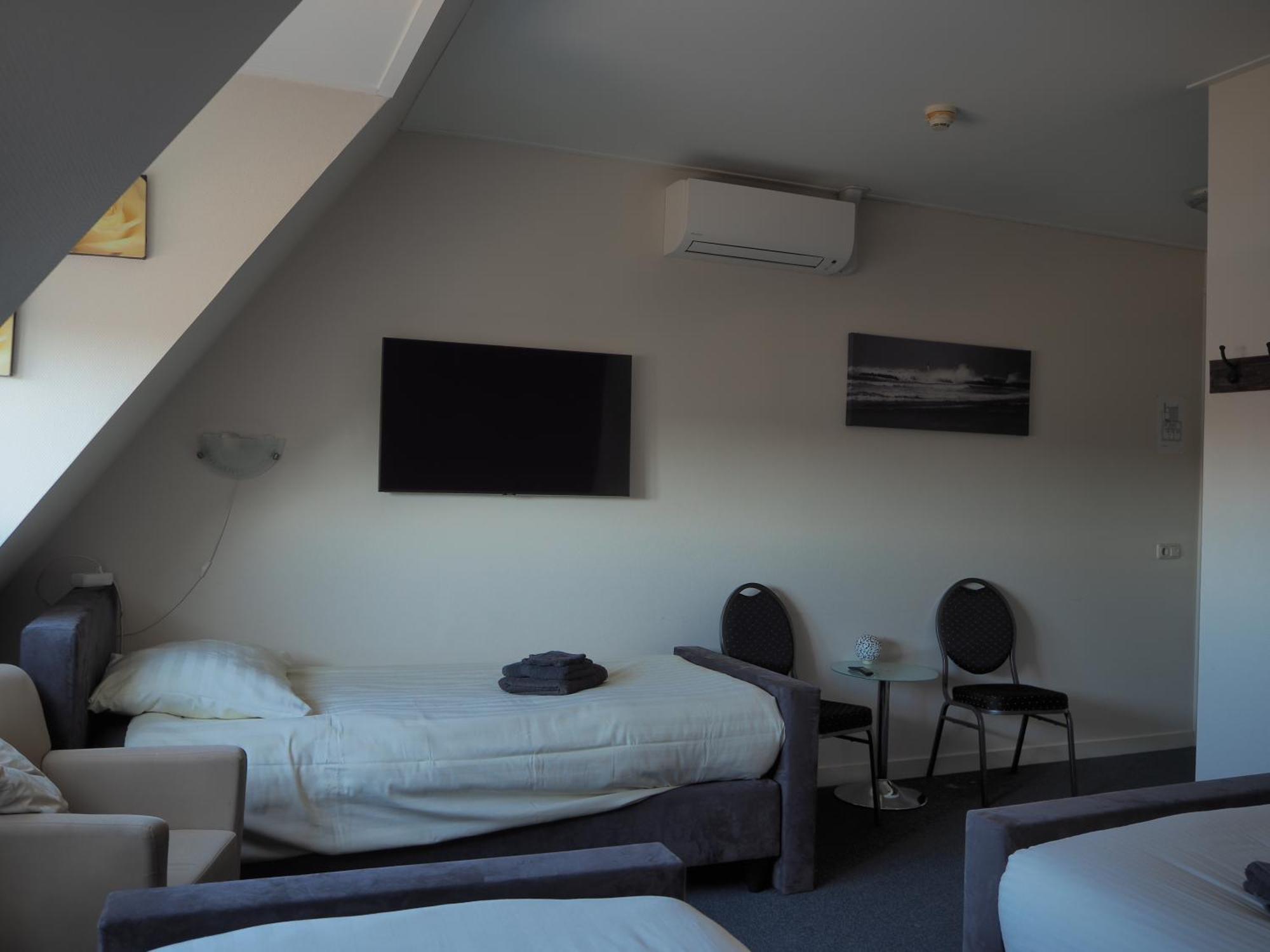Hotel de Harmonie Sexbierum Extérieur photo