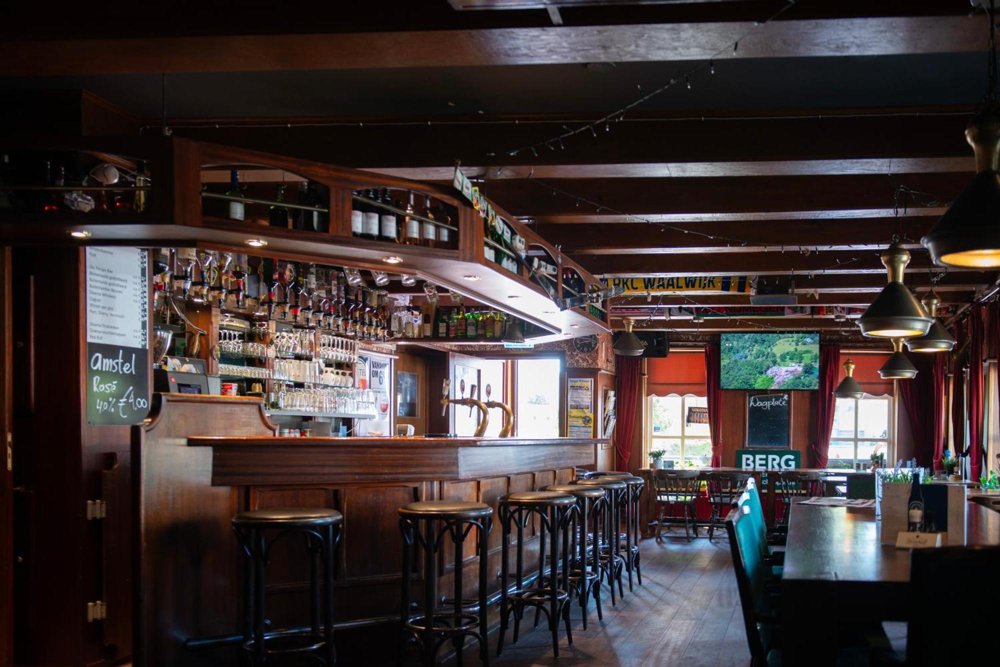 Hotel de Harmonie Sexbierum Extérieur photo